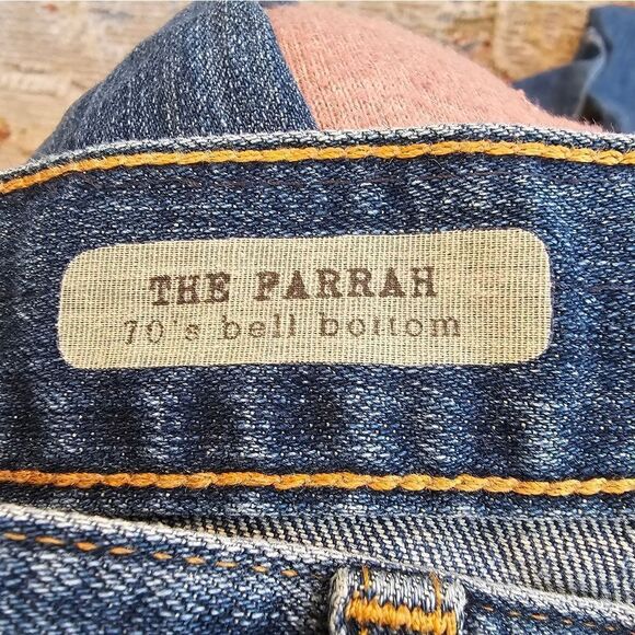 AG Adriano Goldschmied the Farrah 70s bell collection sz 31 with 36" inseam - Picture 7 of 7